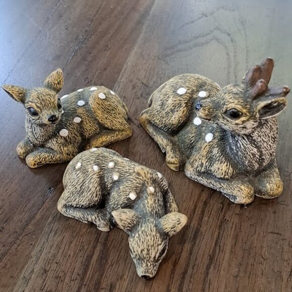 3 Deer Figurines Buck Fawn White Spotted Deer Sand cast Animal Nature Decor - Picture 3 of 9